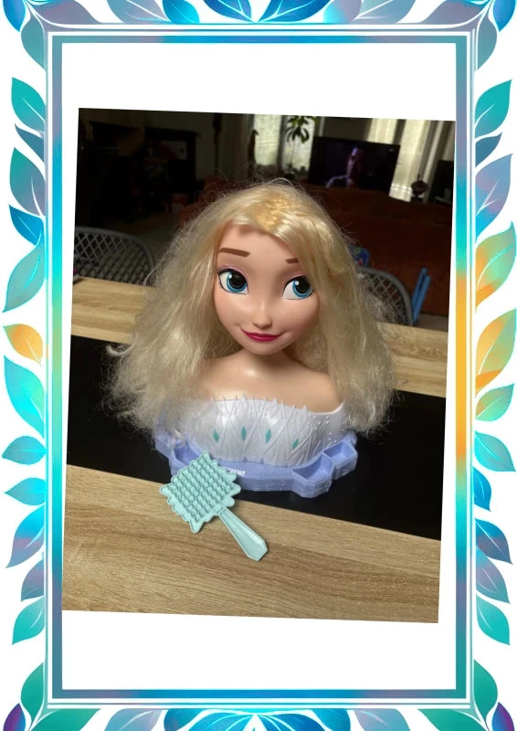 Tête à coiffer reine des neiges Elsa